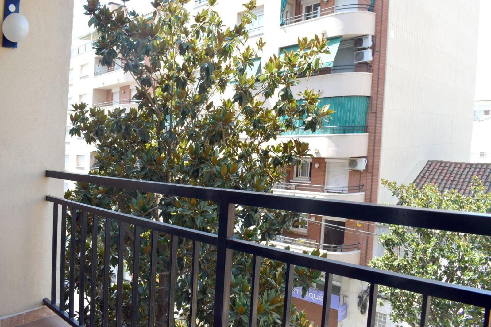 Apartamentos Atlas Terrassa IV Εξωτερικό φωτογραφία